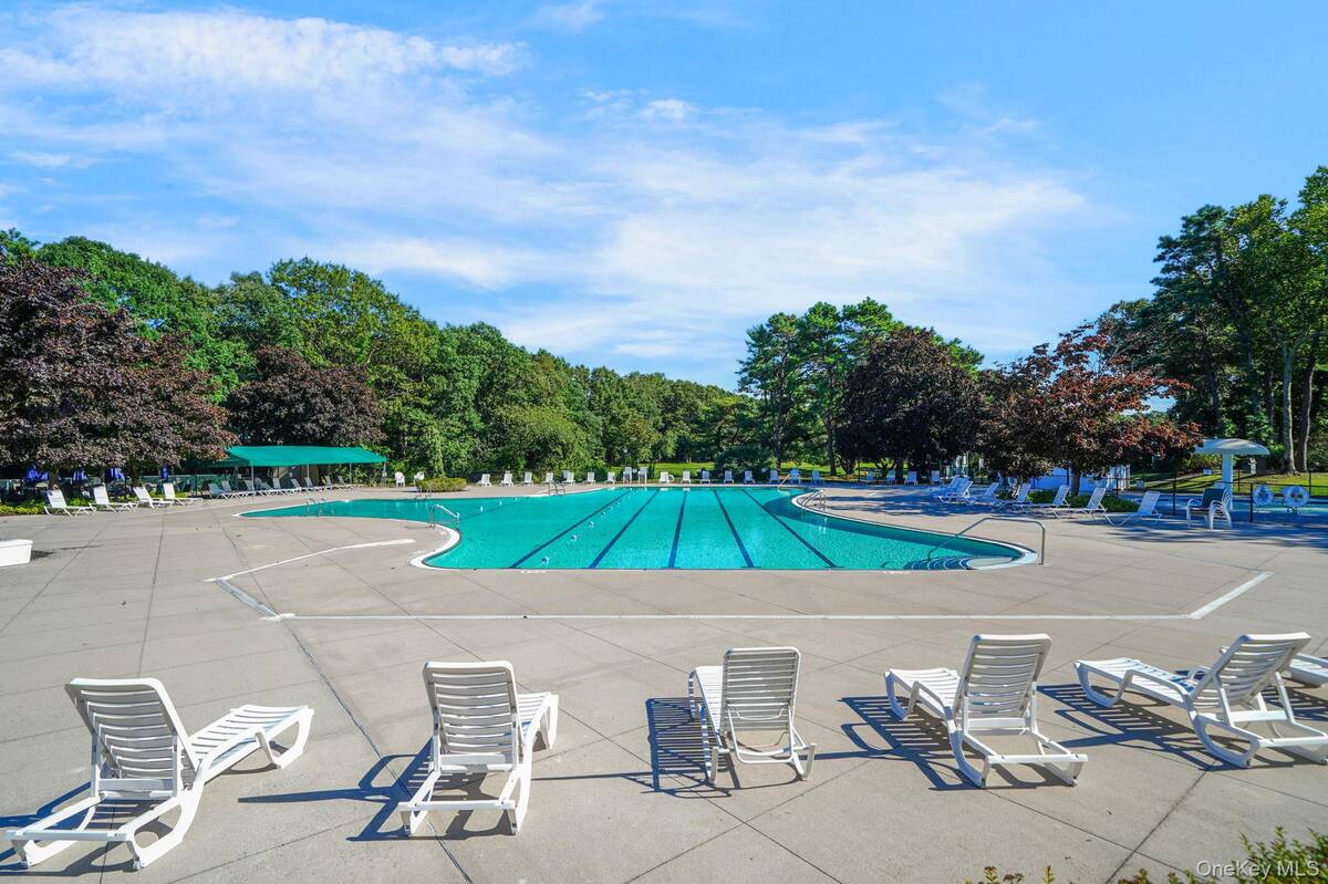 #18 photo, 805 Blue Ridge Drive, サフォーク郡 Medford , NY 11763