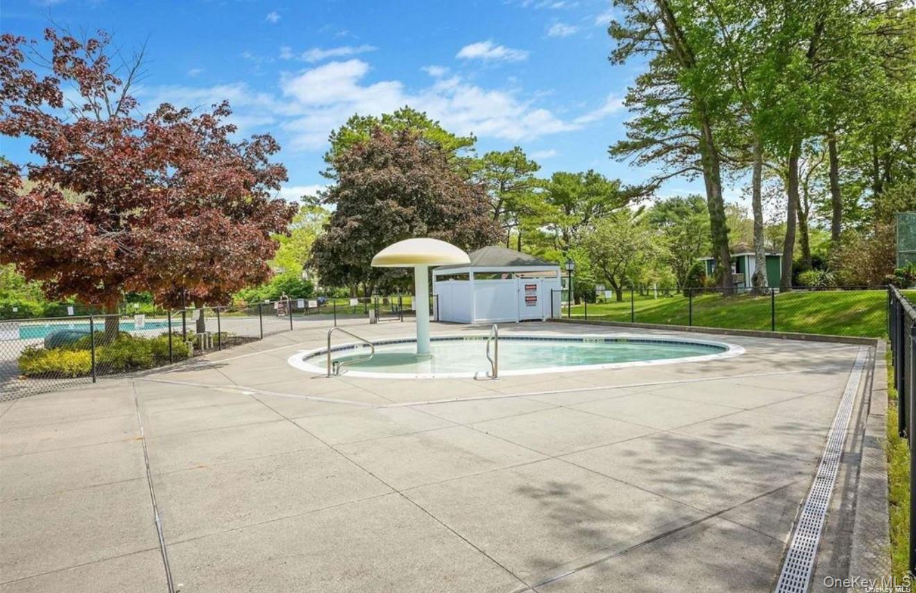 #20 photo, 805 Blue Ridge Drive, サフォーク郡 Medford , NY 11763