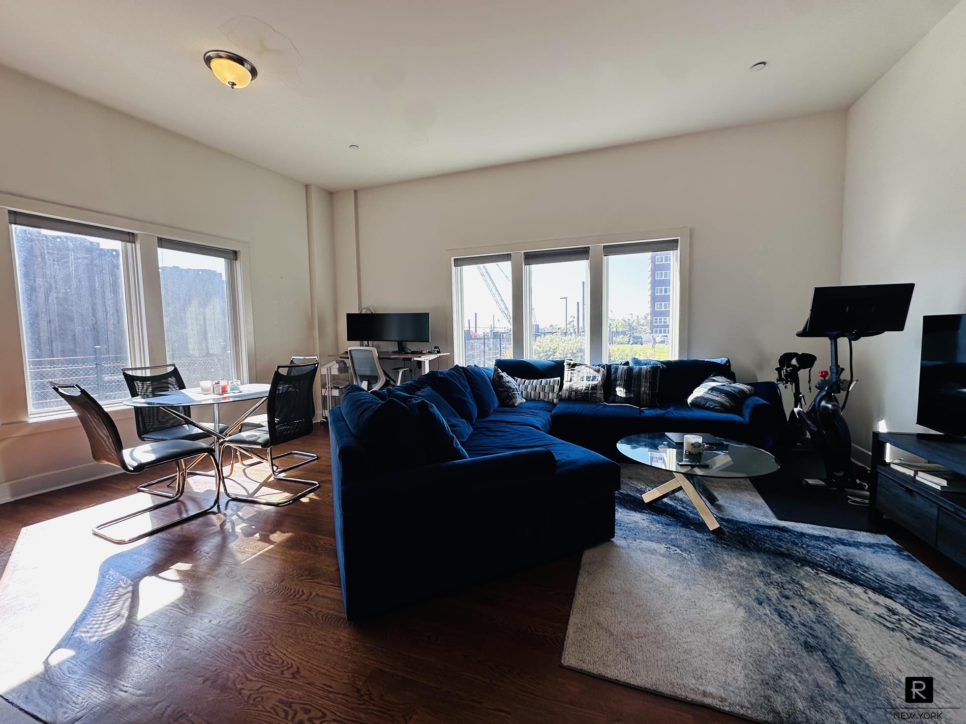 #8 photo, New York City, スタテンアイランド New York City , NY 10301