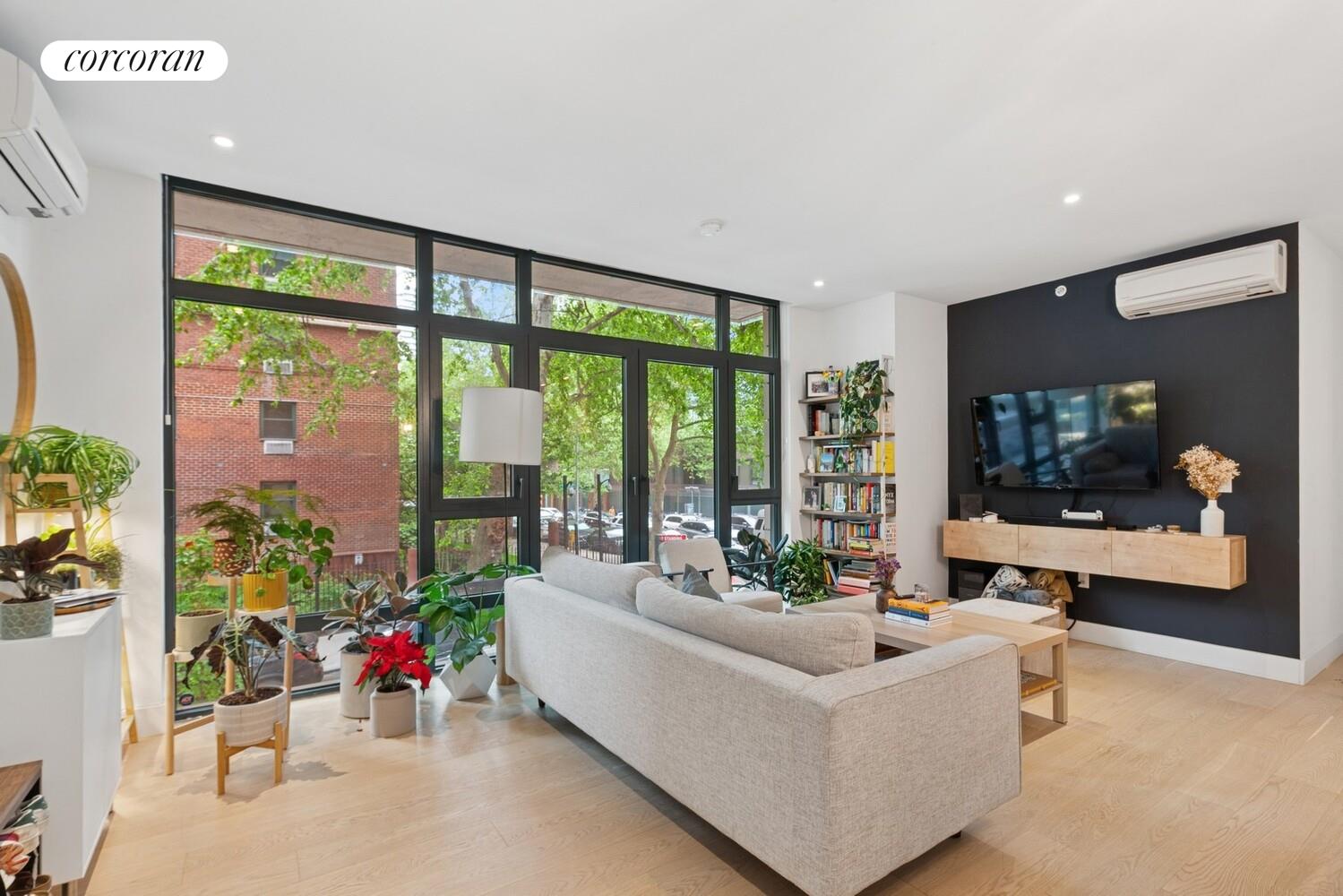 #1 photo, Brooklyn, ブルックリン区 Downtown Brooklyn , NY 11201