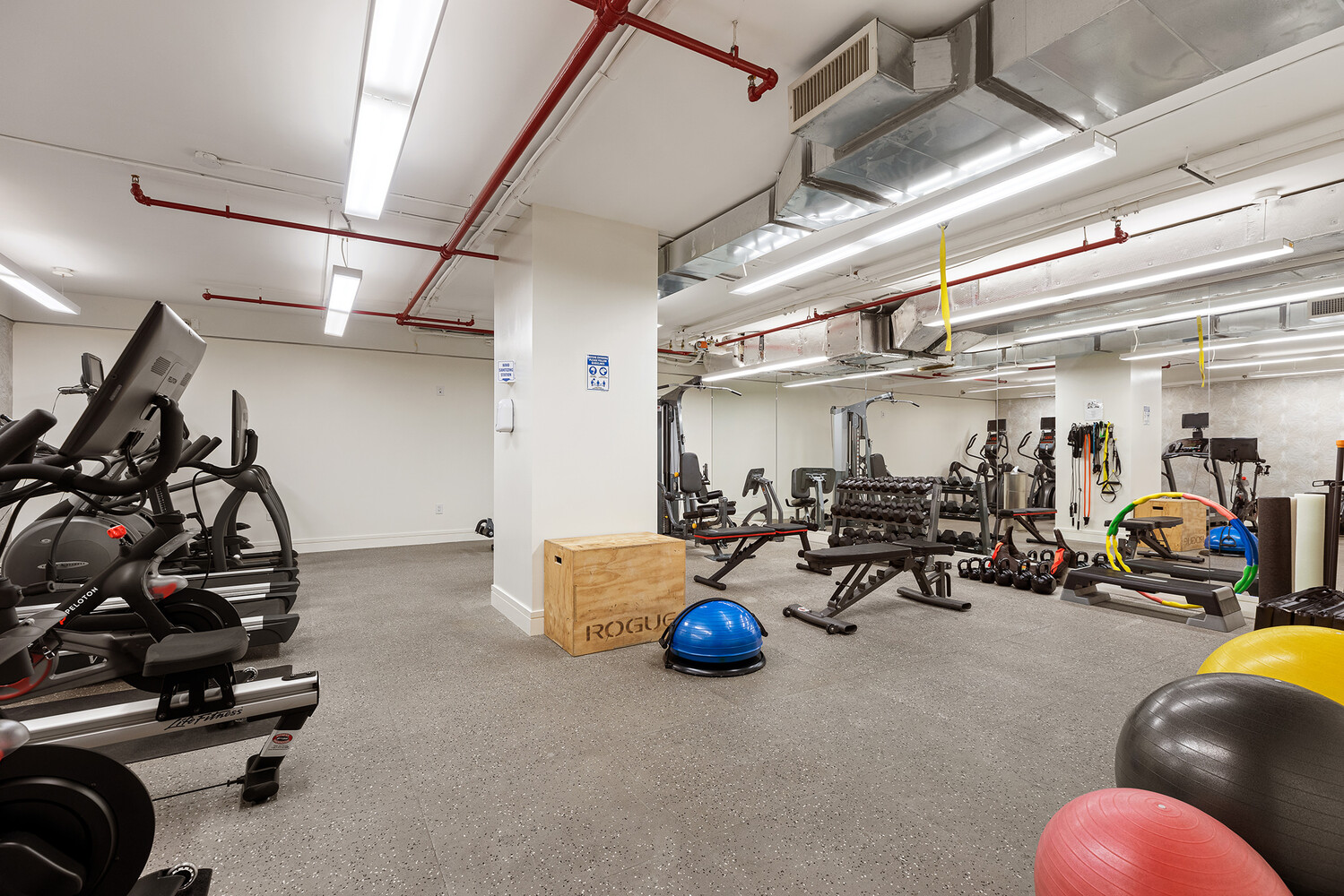 #18 photo, 124 W 23RD Street, マンハッタン Chelsea , NY 10011