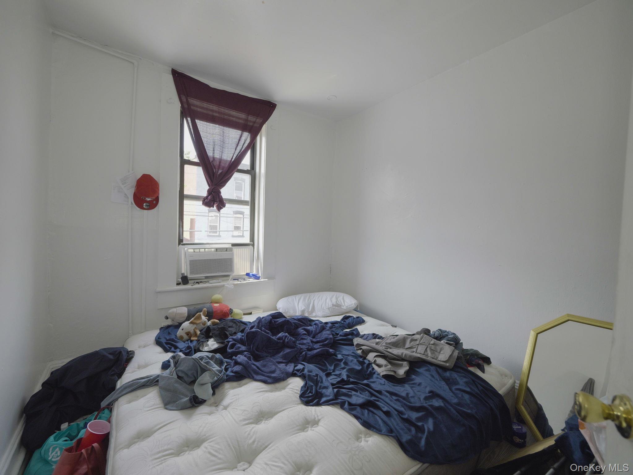 #12 photo, 81 William Street, Newburgh , NY 12550