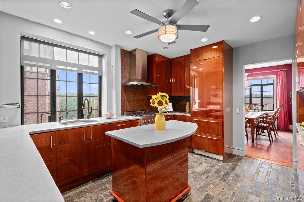 #10 photo, 45 Pondfield Road, ブロンクス区 Bronxville , NY 10708