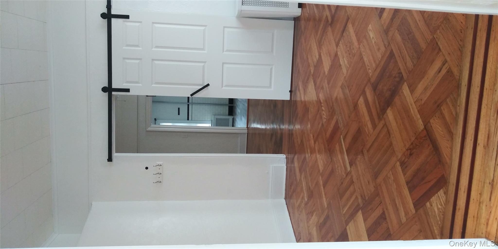 #12 photo, 8545 67th Drive, クイーンズ区 Rego Park , NY 11374