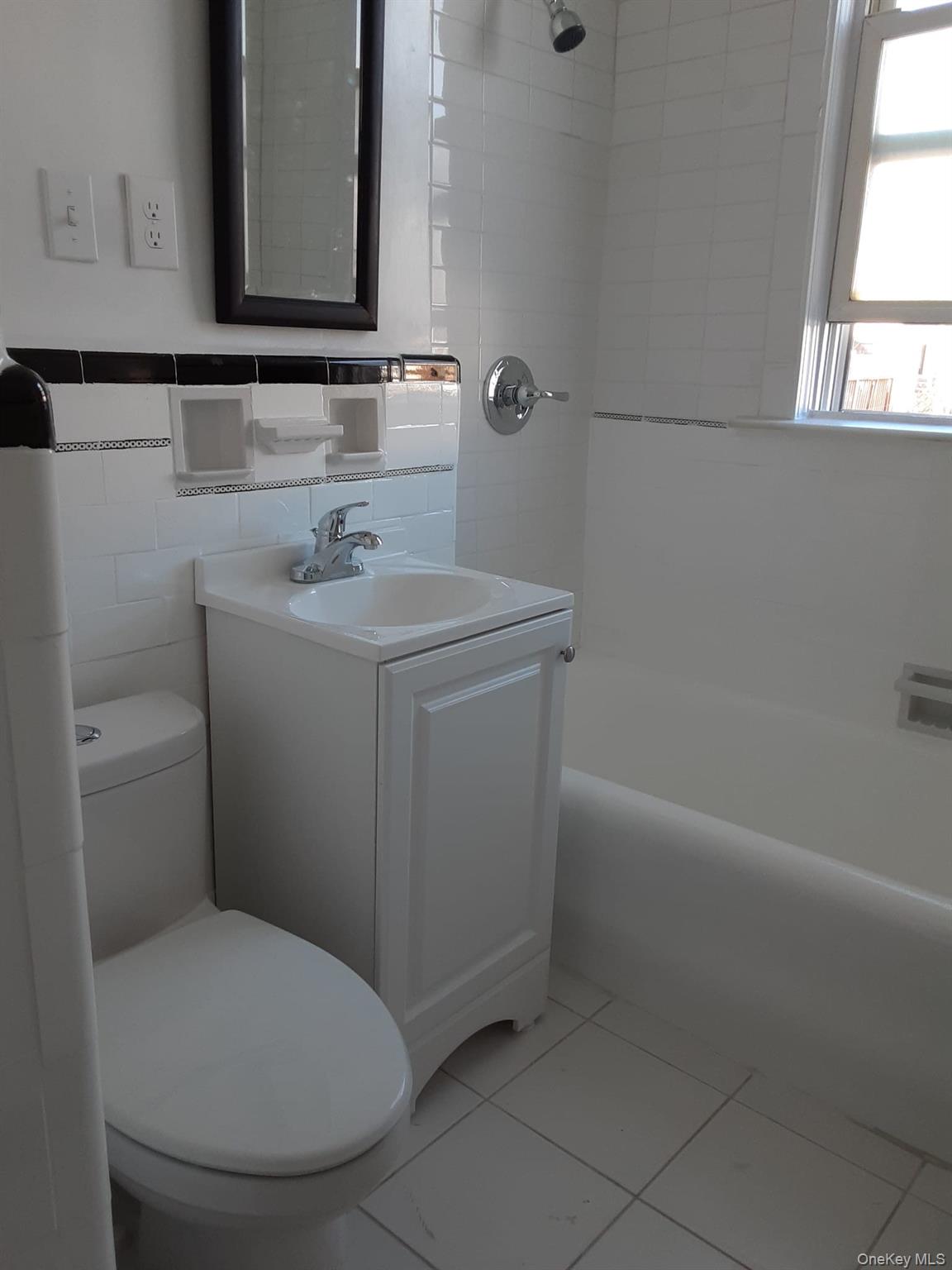 #18 photo, 8545 67th Drive, クイーンズ区 Rego Park , NY 11374