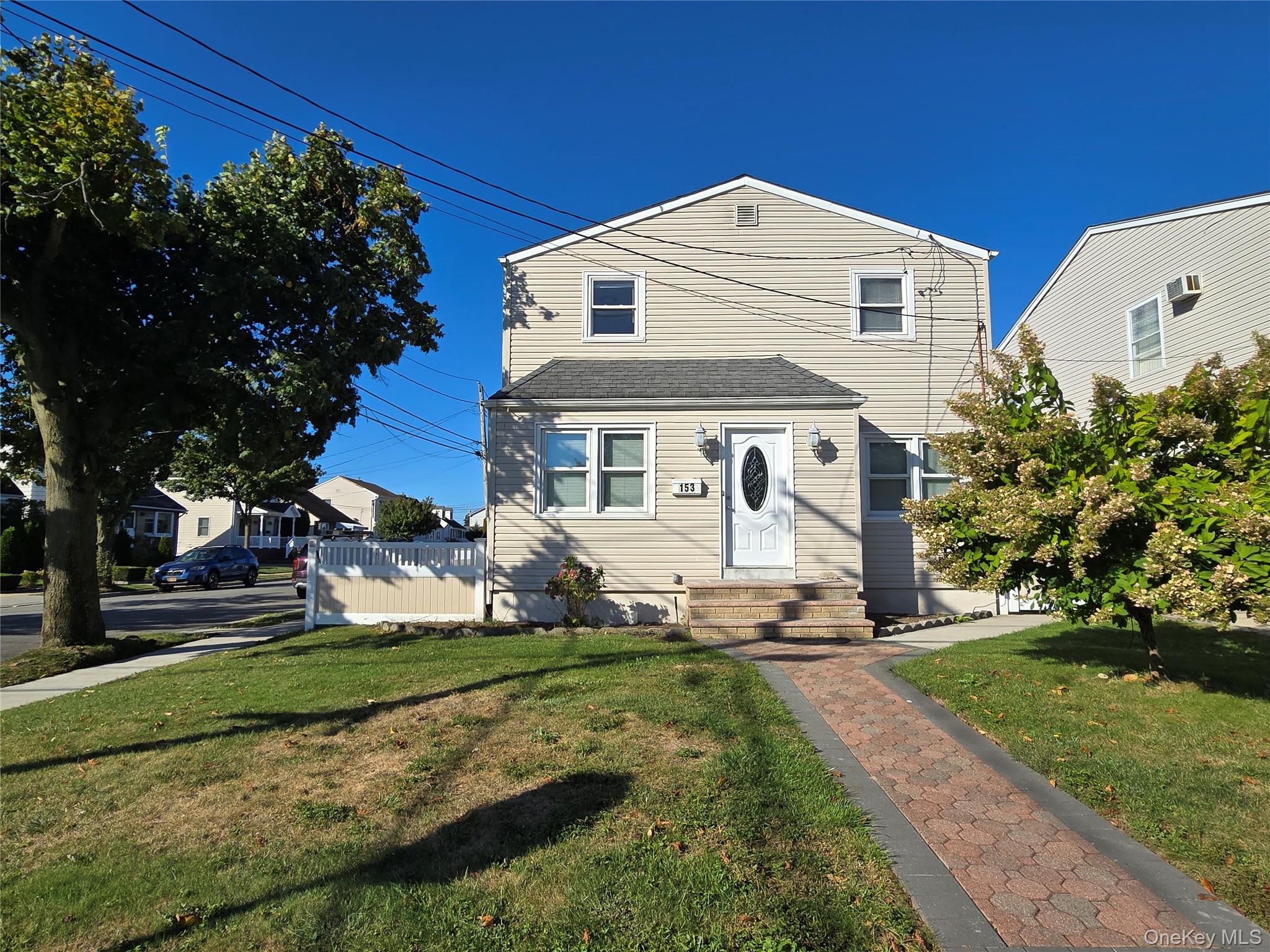 #1 photo, 153 Barwick Boulevard, ナッソー郡 Mineola , NY 11501