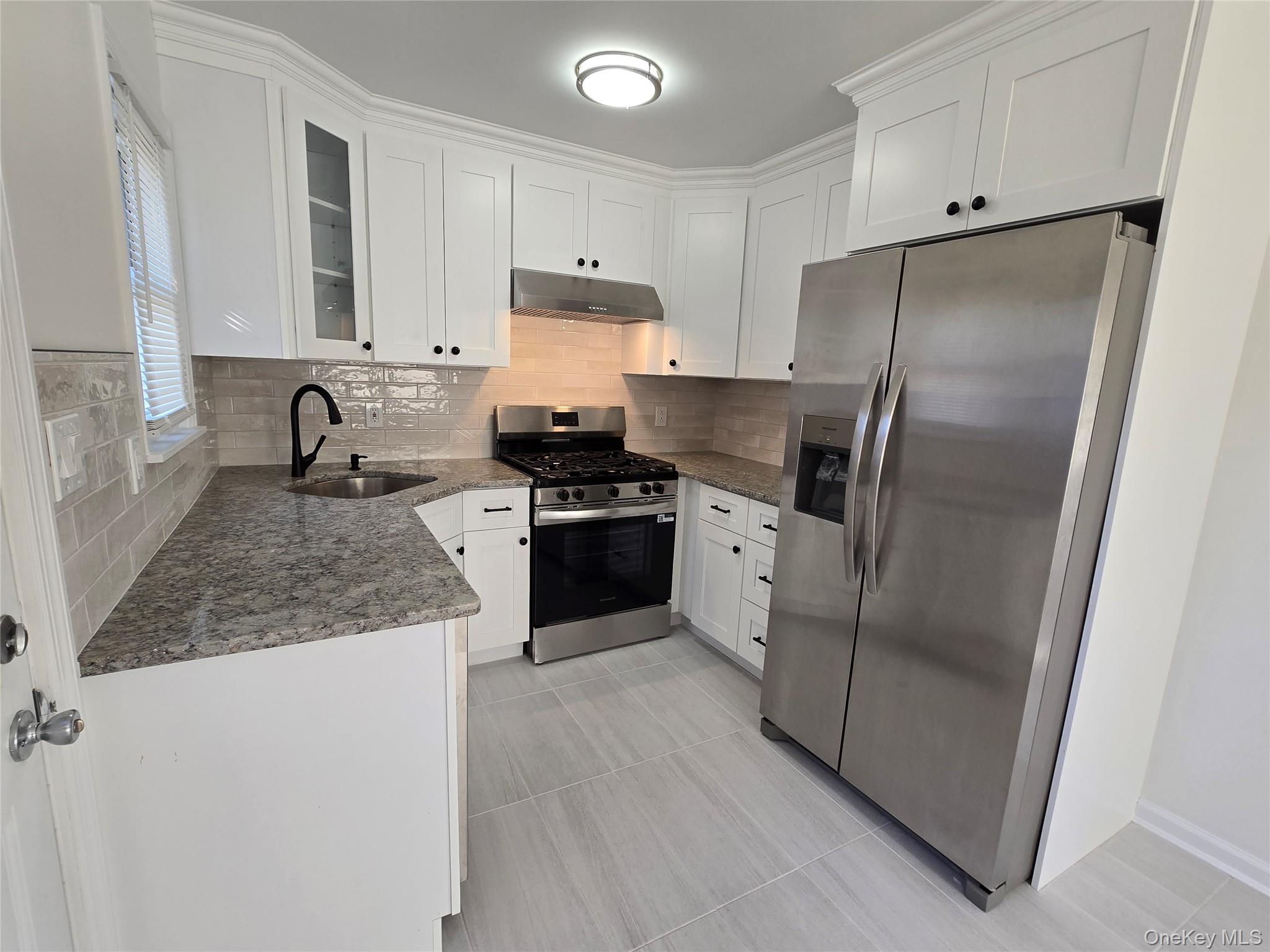 #2 photo, 153 Barwick Boulevard, ナッソー郡 Mineola , NY 11501