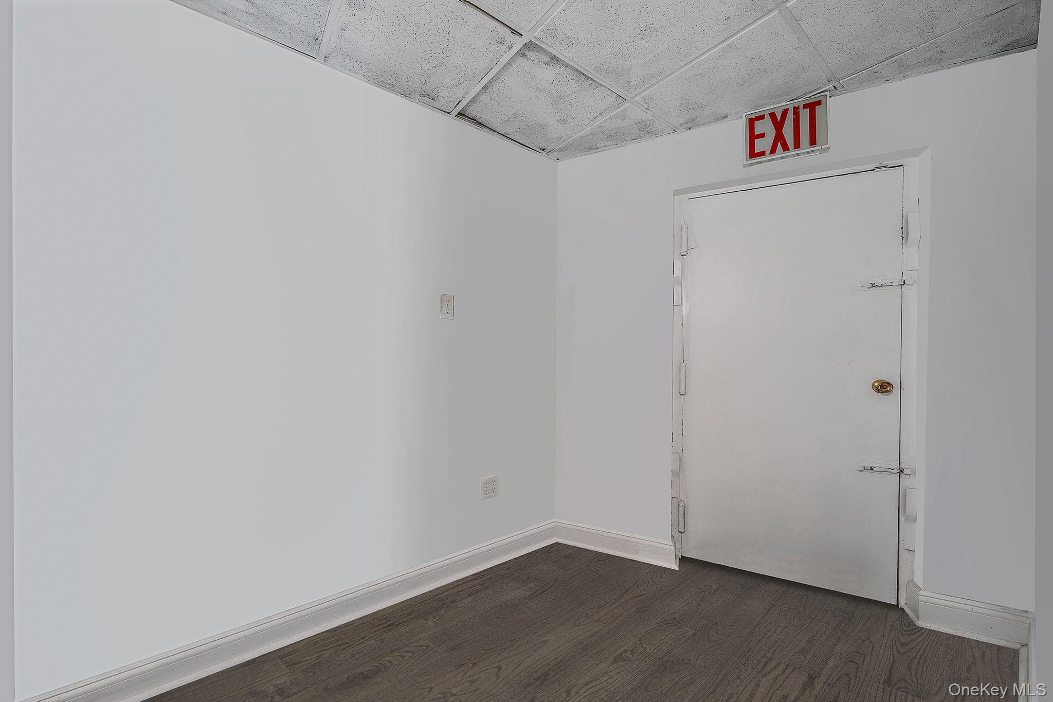 #9 photo, 9 Davison Avenue, ナッソー郡 Oceanside , NY 11572