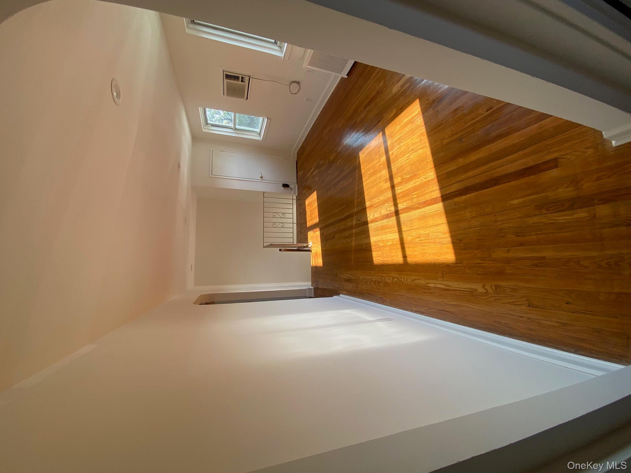 #18 photo, 245-31B 76th Avenue, クイーンズ区 Glen Oaks , NY 11426