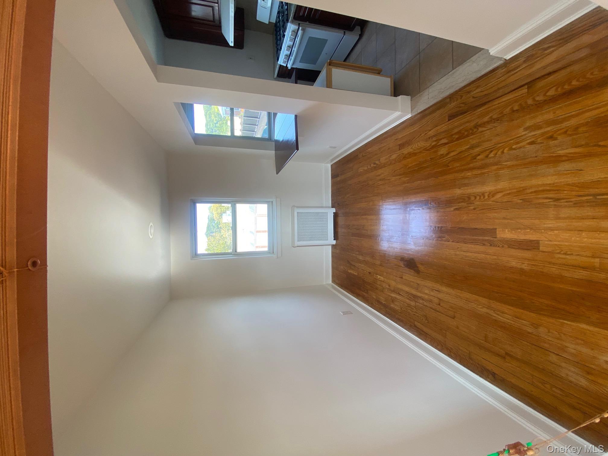 #6 photo, 245-31B 76th Avenue, クイーンズ区 Glen Oaks , NY 11426