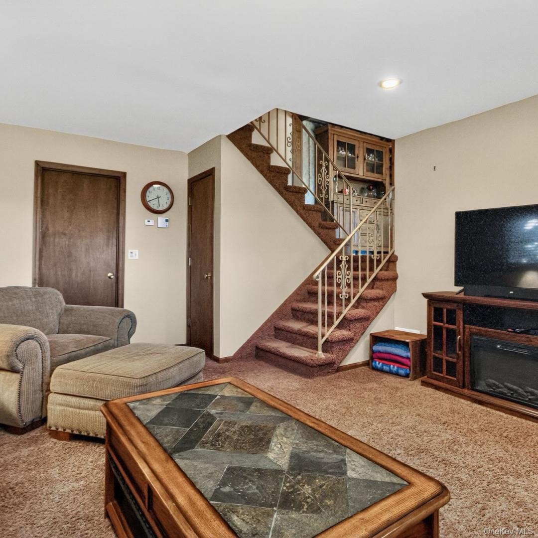 #8 photo, 69 Crabby Road, Loch Sheldrake , NY 12759