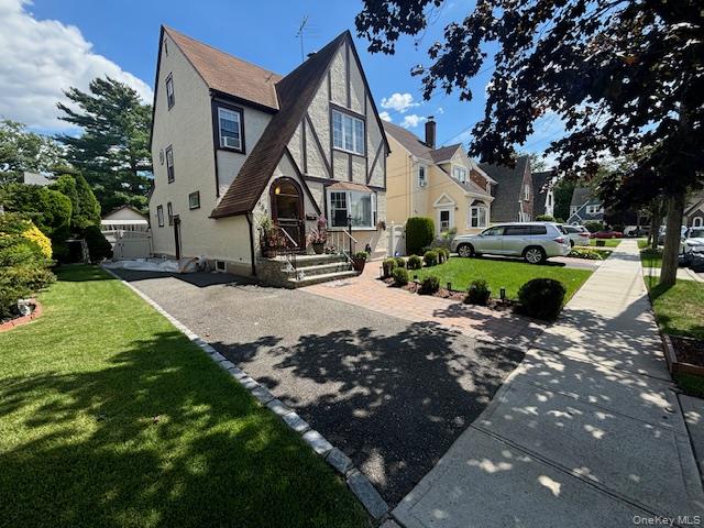 #3 photo, 456 Macatee Place, 长岛 Mineola , NY 11501