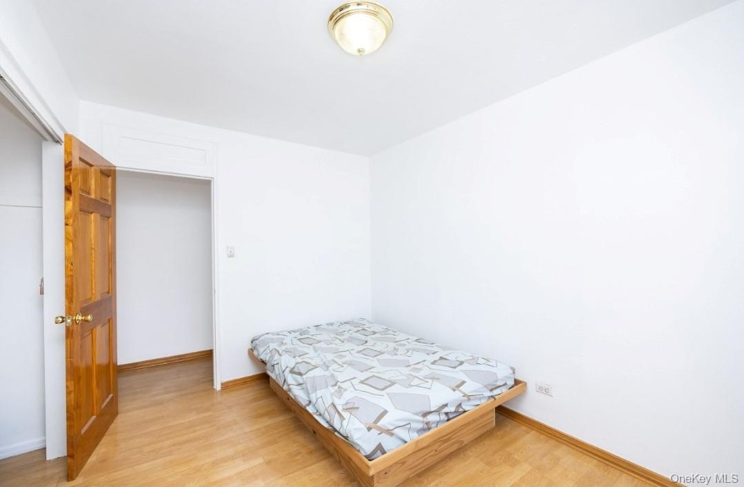 #6 photo, 44-25 Macnish Street, クイーンズ区 Elmhurst , NY 11373