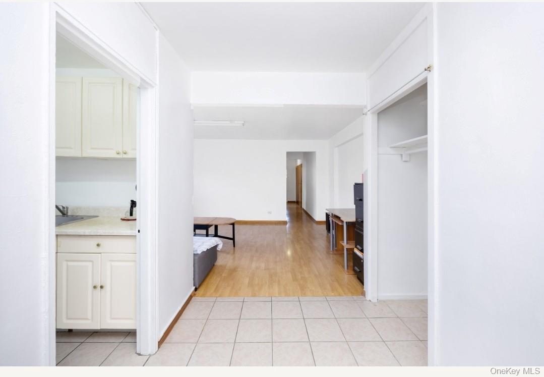 #9 photo, 44-25 Macnish Street, クイーンズ区 Elmhurst , NY 11373