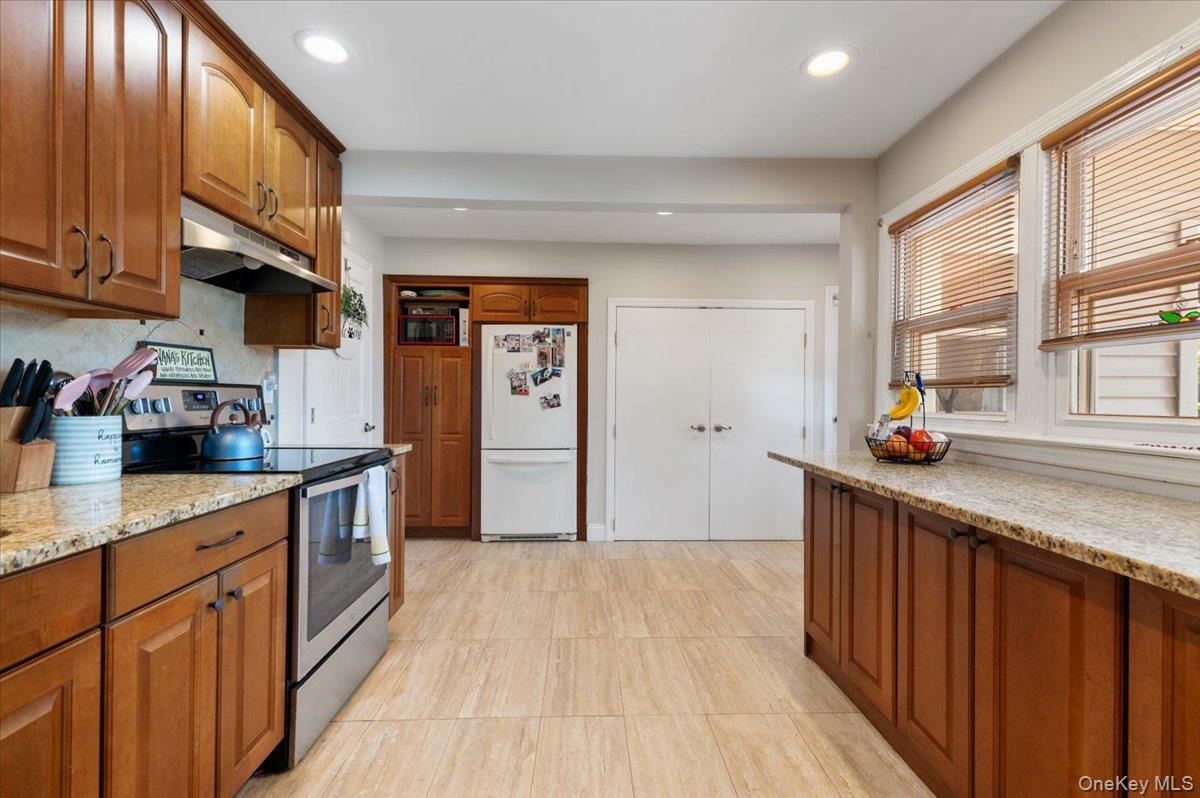 #17 photo, 53 Periwinkle Road, ナッソー郡 Levittown , NY 11756