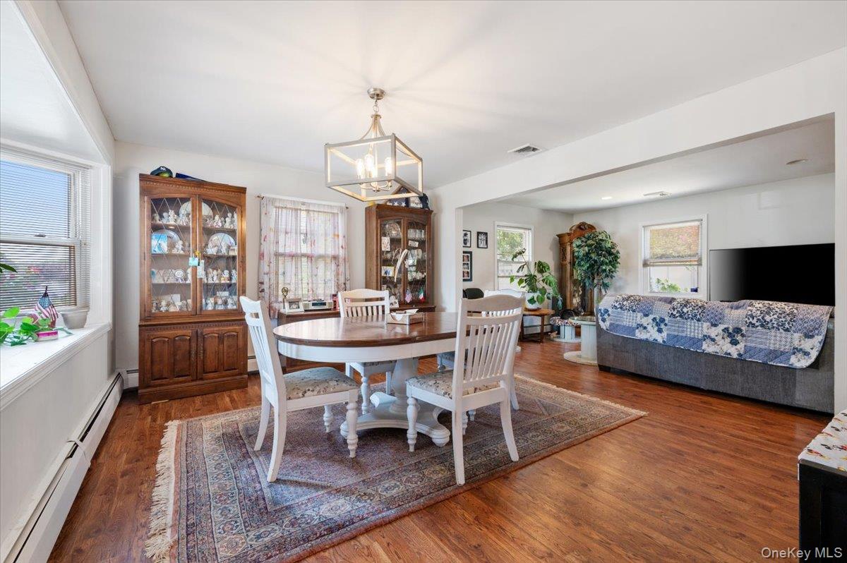 #3 photo, 53 Periwinkle Road, ナッソー郡 Levittown , NY 11756