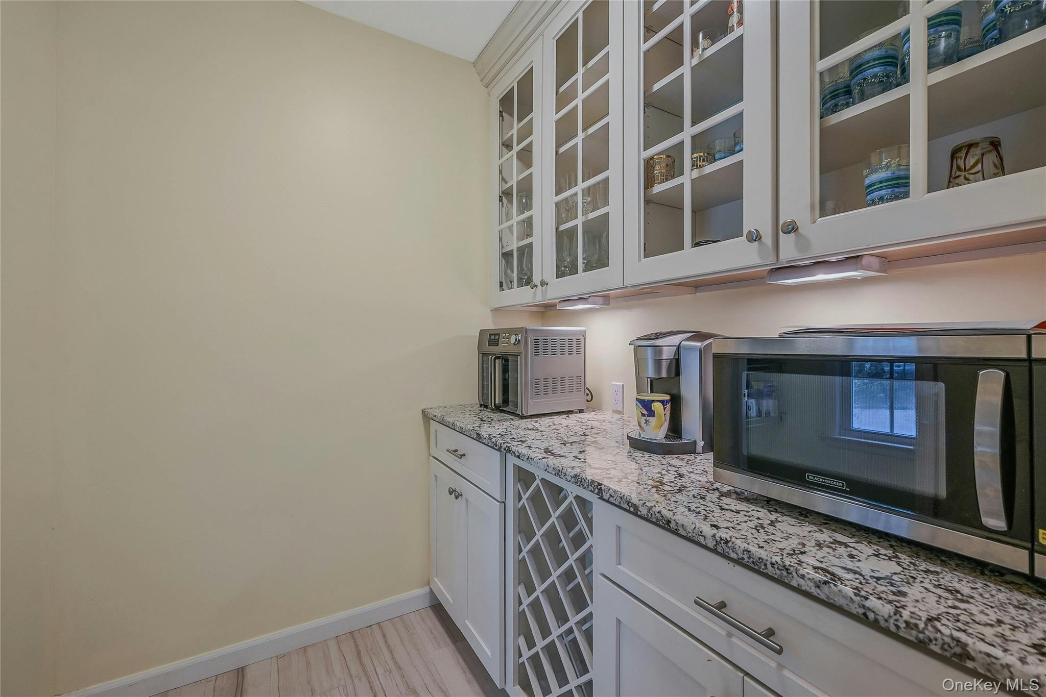 #14 photo, 144 South Path, サフォーク郡 Calverton , NY 11933