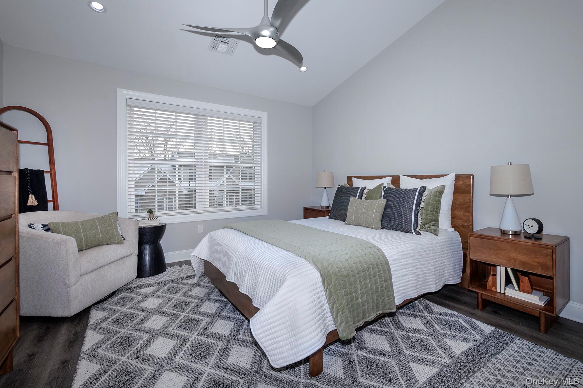 #10 photo, 33 Sunlight Walk, サフォーク郡 Holbrook , NY 11741