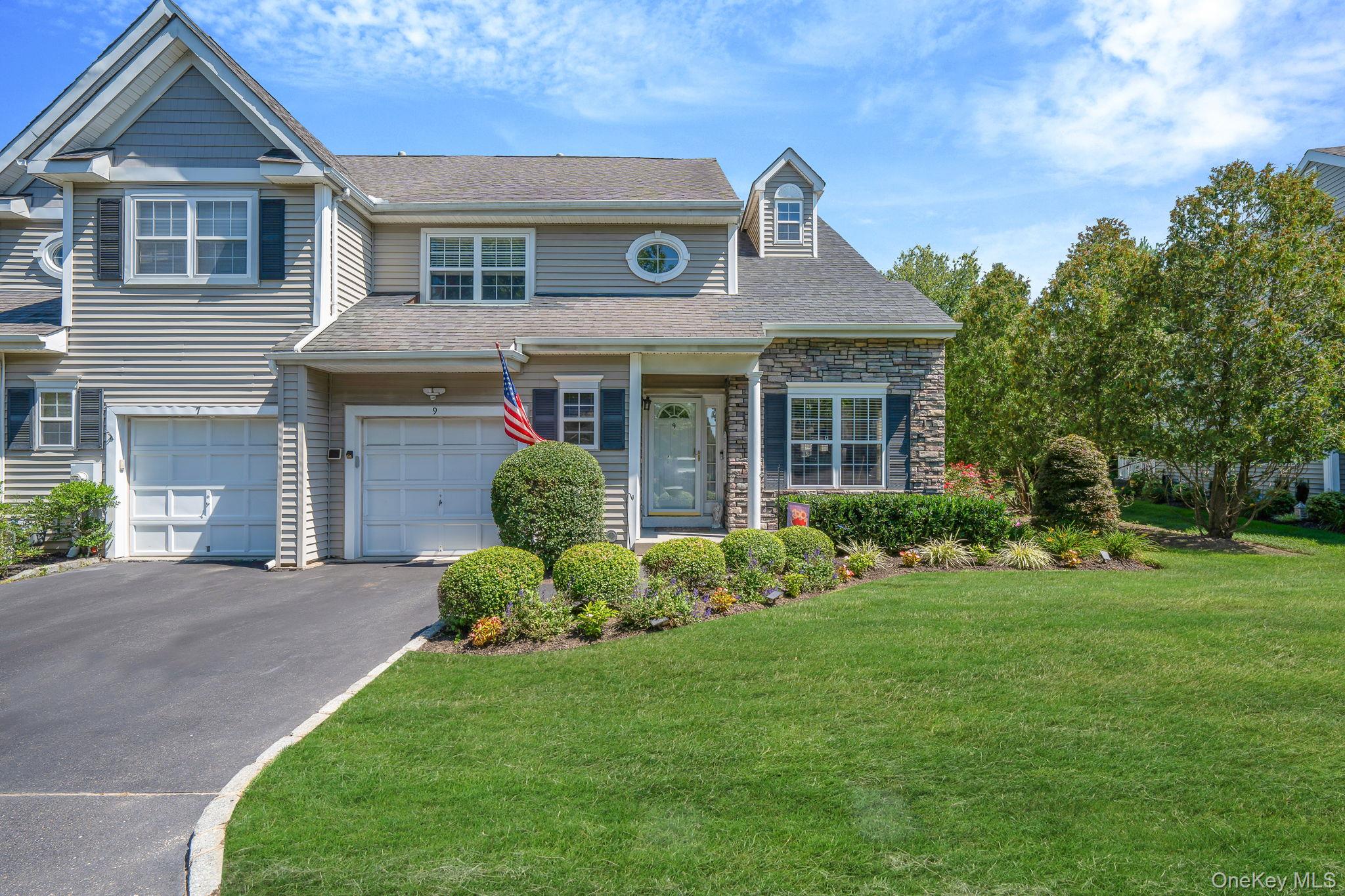 #1 photo, 9 Scarborough Drive, سوفولك Smithtown , NY 11787