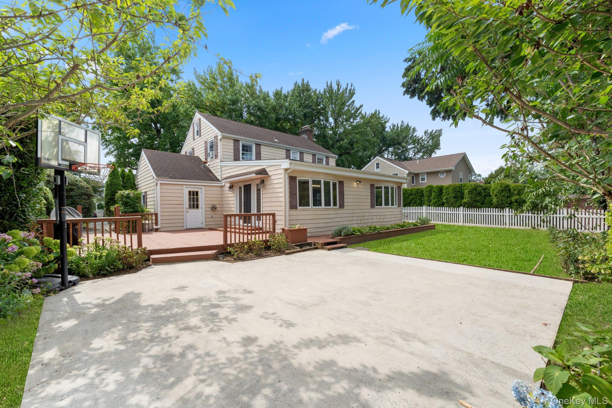 #9 photo, 128 Charles Street, ナッソー郡 East Williston , NY 11596