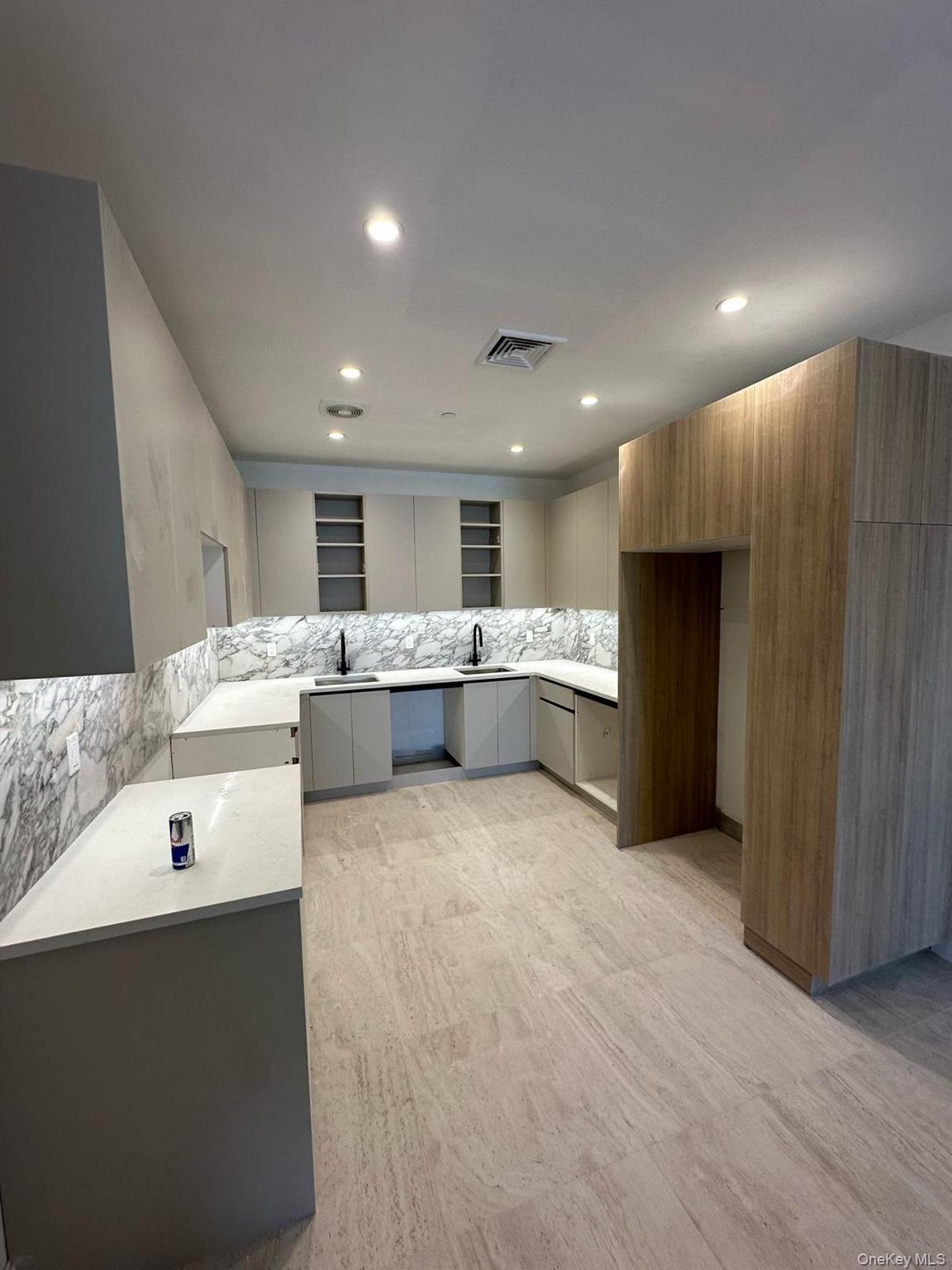 #1 photo, 610 Dekalb Avenue, ブルックリン区 Brooklyn , NY 11205