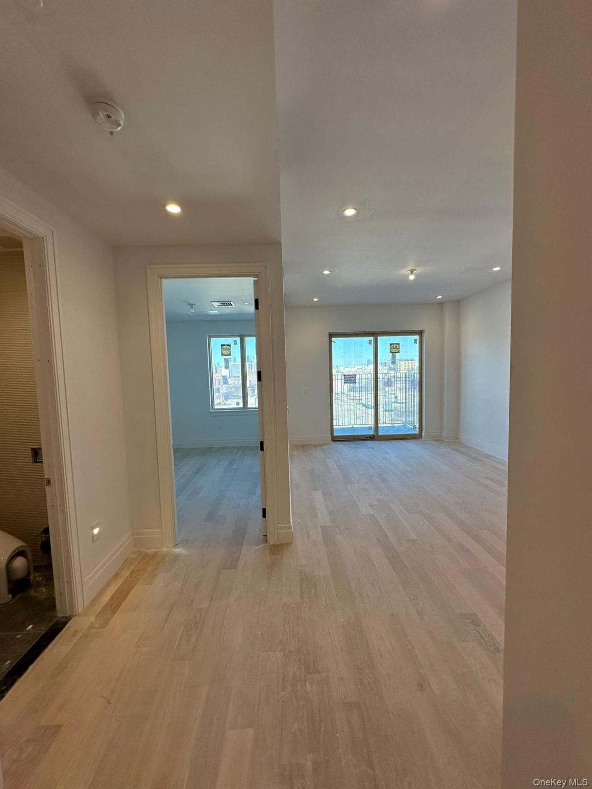 #2 photo, 610 Dekalb Avenue, ブルックリン区 Brooklyn , NY 11205