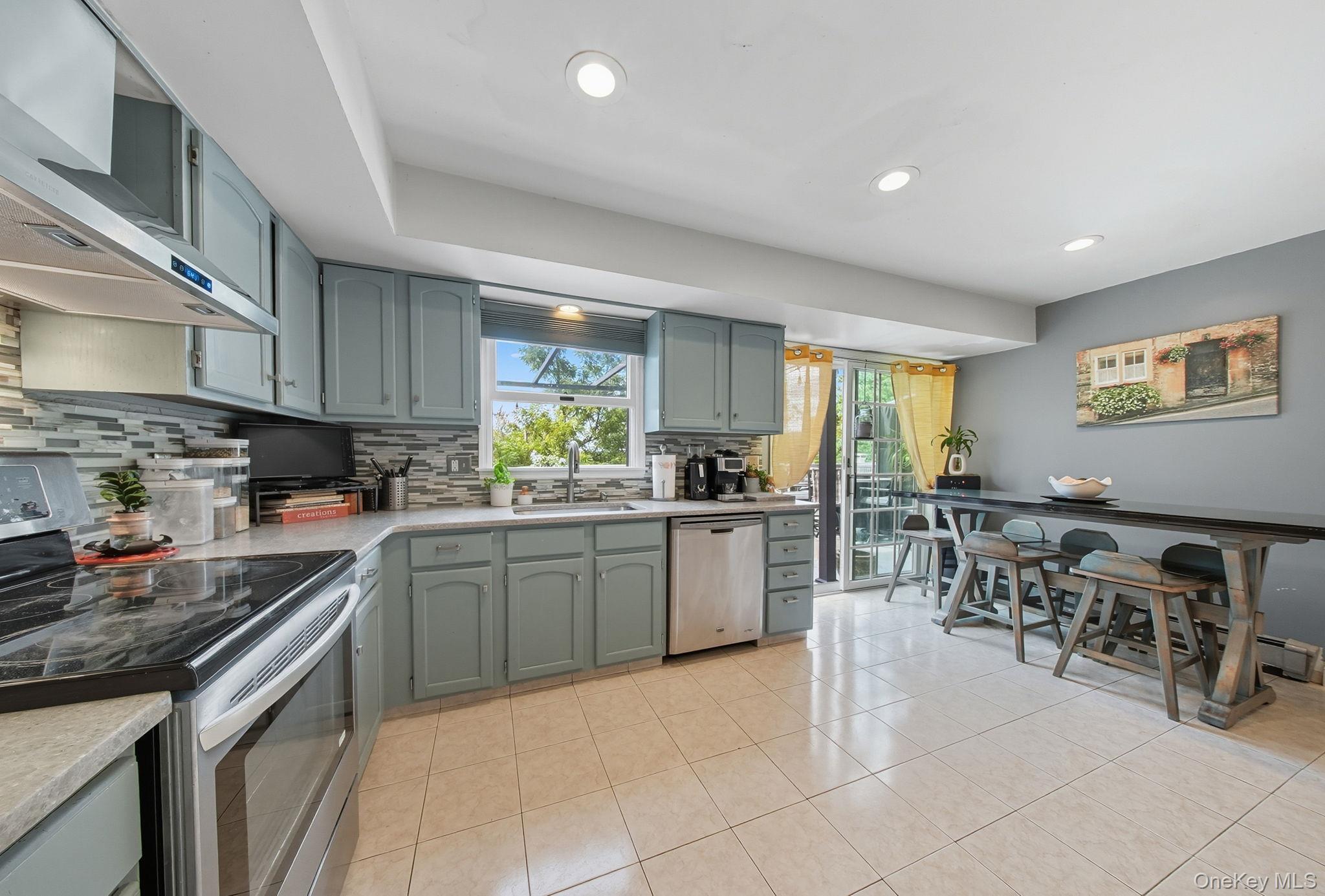 #16 photo, 2 Dawn Court, Chester , NY 10918