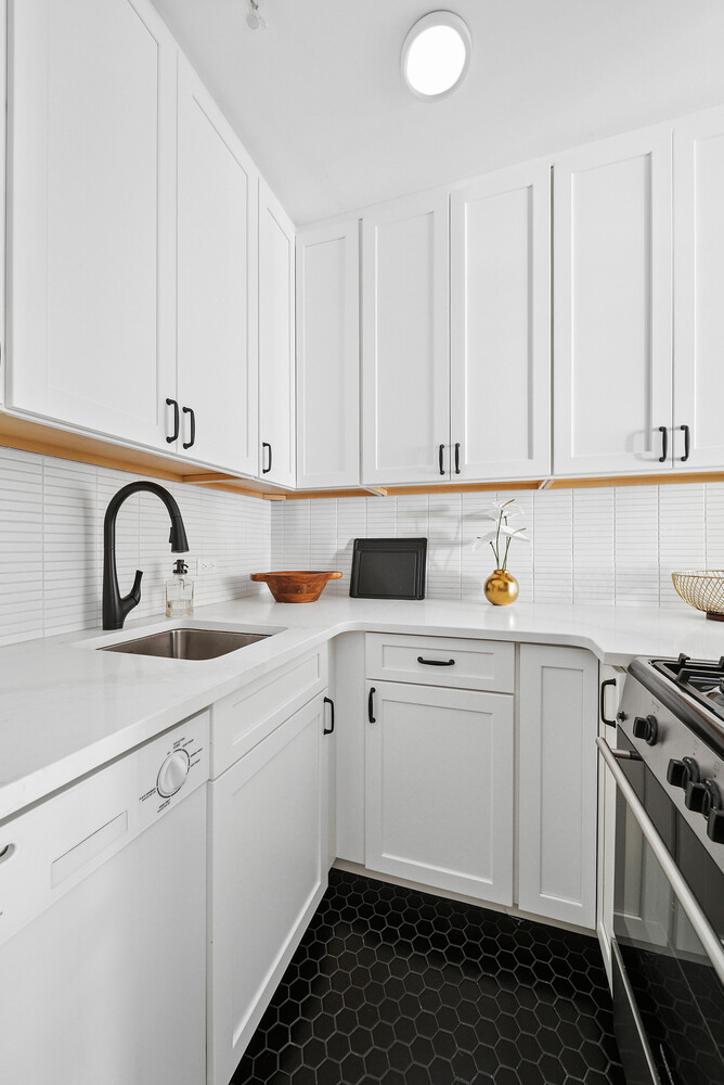 #4 photo, 212 E 77TH Street, マンハッタン Lenox Hill , NY 10075