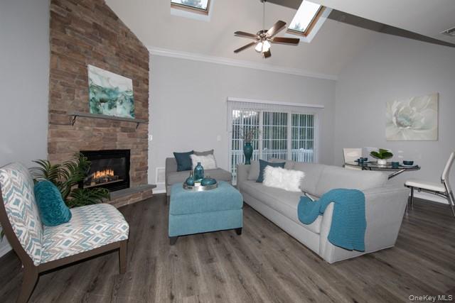 #5 photo, 51 Neal, サフォーク郡 South Setauket , NY 11720