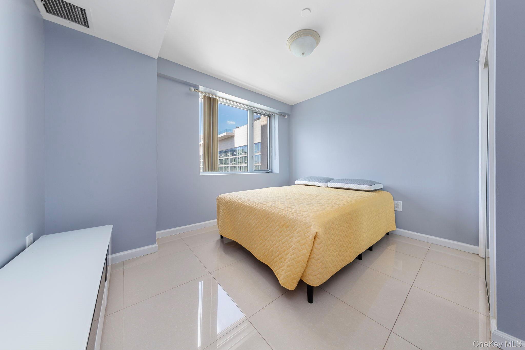 #11 photo, 37-20 Prince Street, クイーンズ区 Flushing , NY 11354