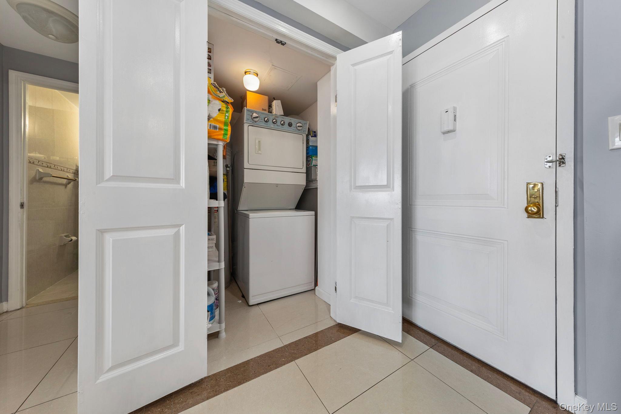 #16 photo, 37-20 Prince Street, クイーンズ区 Flushing , NY 11354