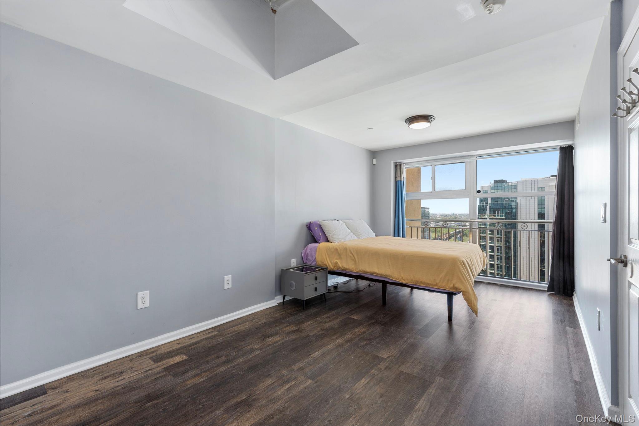 #6 photo, 37-20 Prince Street, クイーンズ区 Flushing , NY 11354