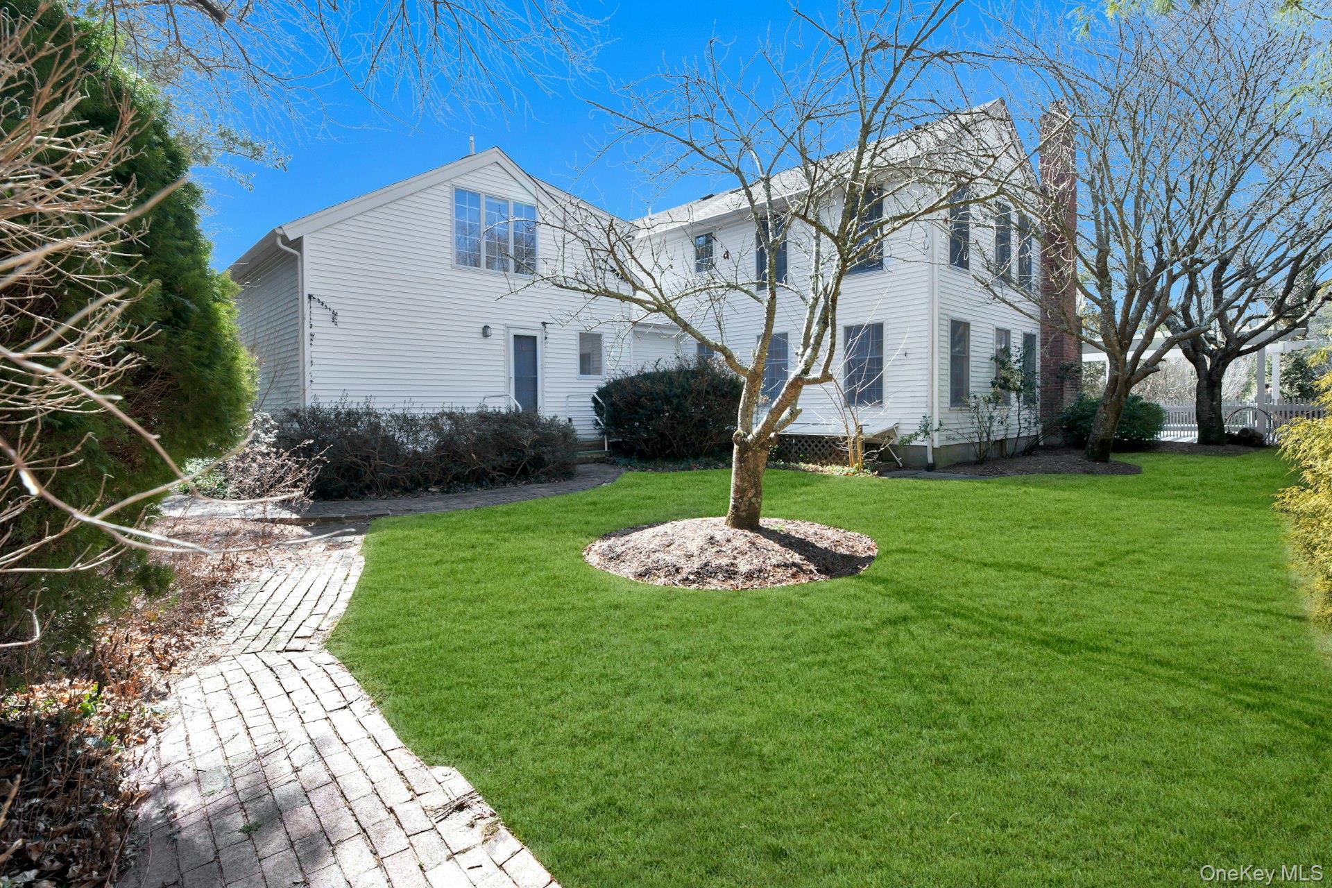 #20 photo, 94 S Country Road, サフォーク郡 Remsenburg , NY 11960