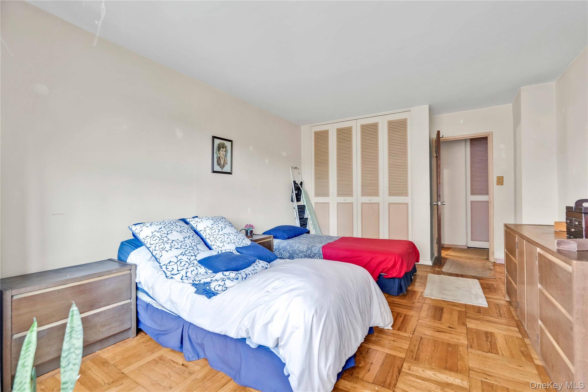 #15 photo, 66-36 Yellowstone Boulevard, クイーンズ区 Forest Hills , NY 11375