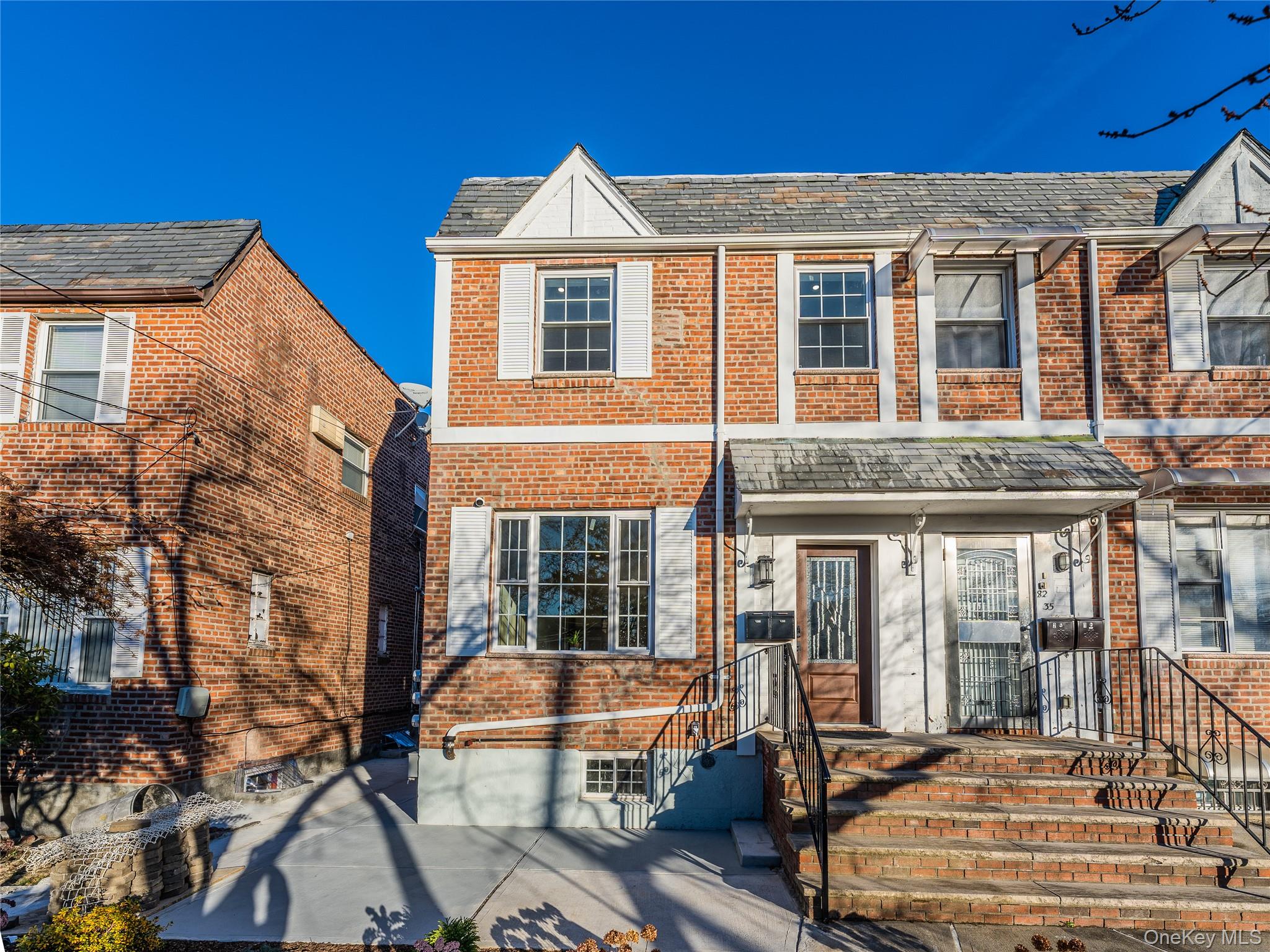 #1 photo, 82-33 165 STREET, クイーンズ区 Fresh Meadows , NY 11432