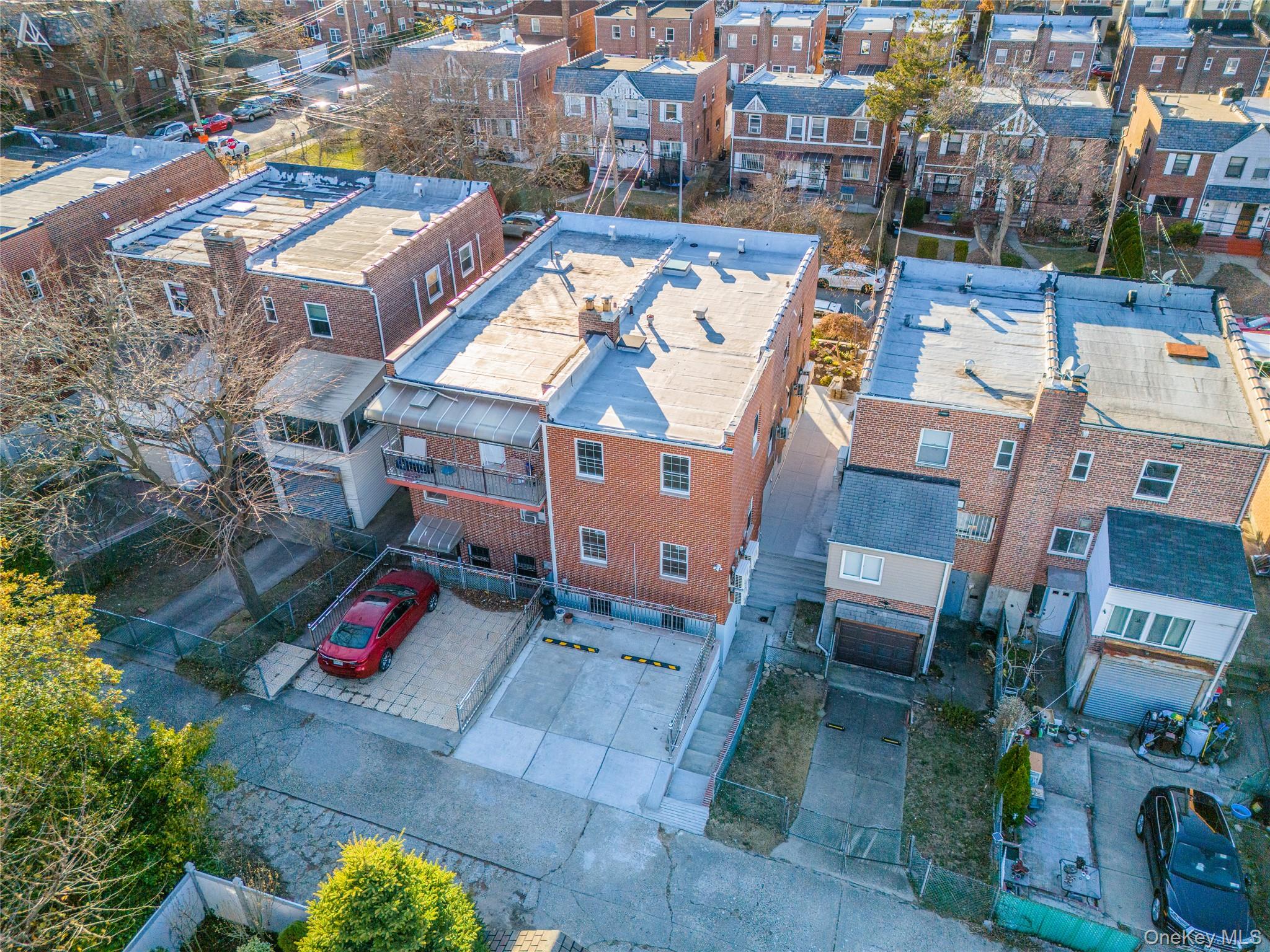 #11 photo, 82-33 165 STREET, クイーンズ区 Fresh Meadows , NY 11432