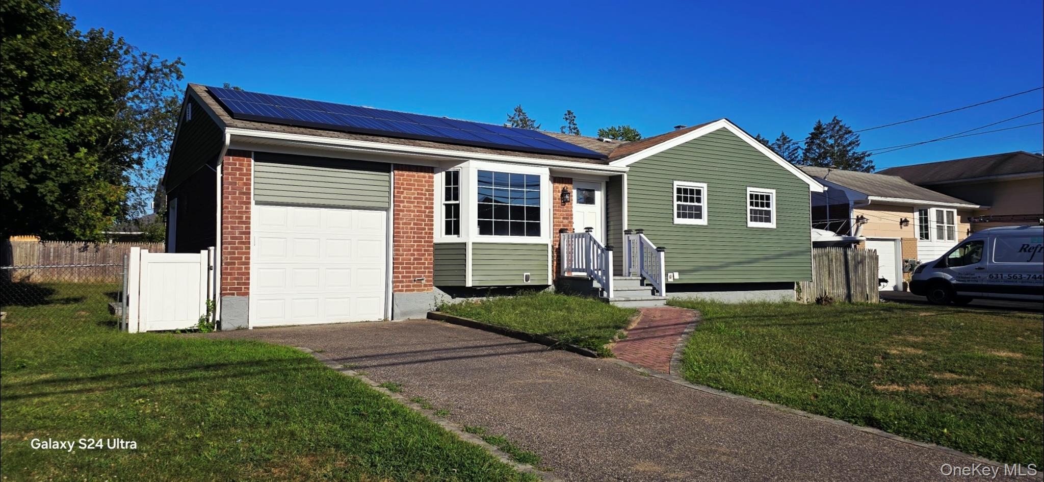 #1 photo, 125 Burlington Avenue, Deer Park , NY 11729