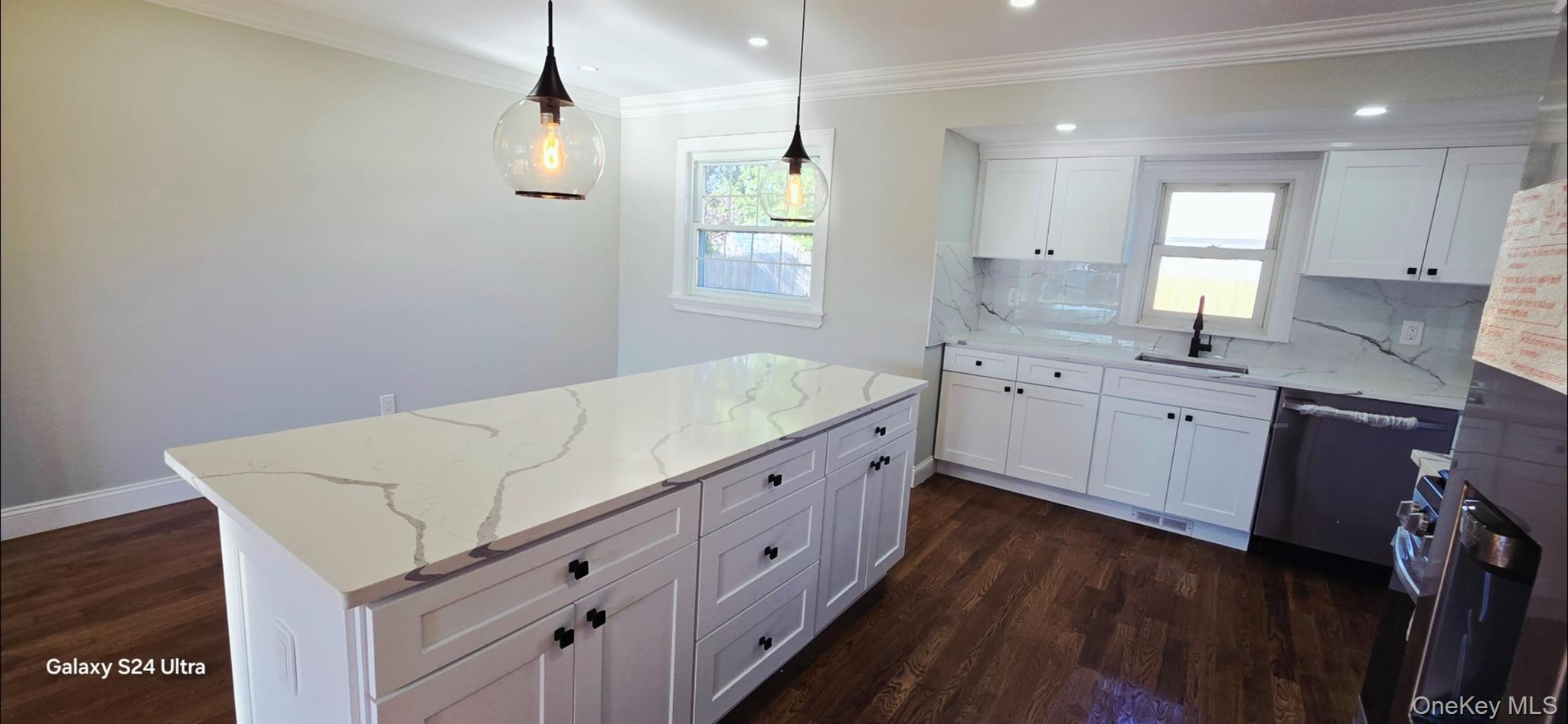 #7 photo, 125 Burlington Avenue, Deer Park , NY 11729