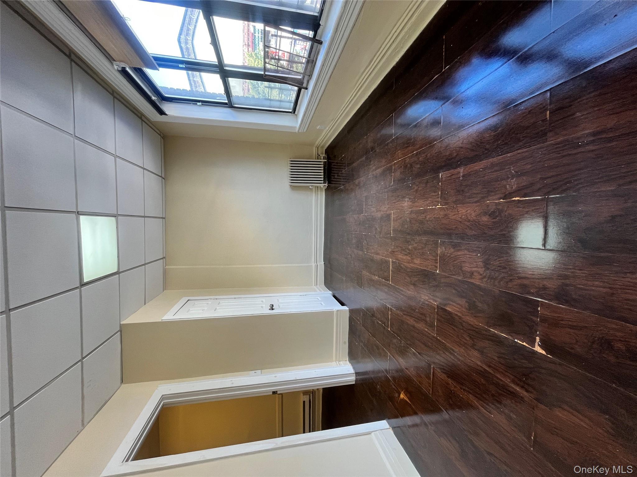 #5 photo, 30 Kingsbridge Road, ブロンクス区 Bronx , NY 10468