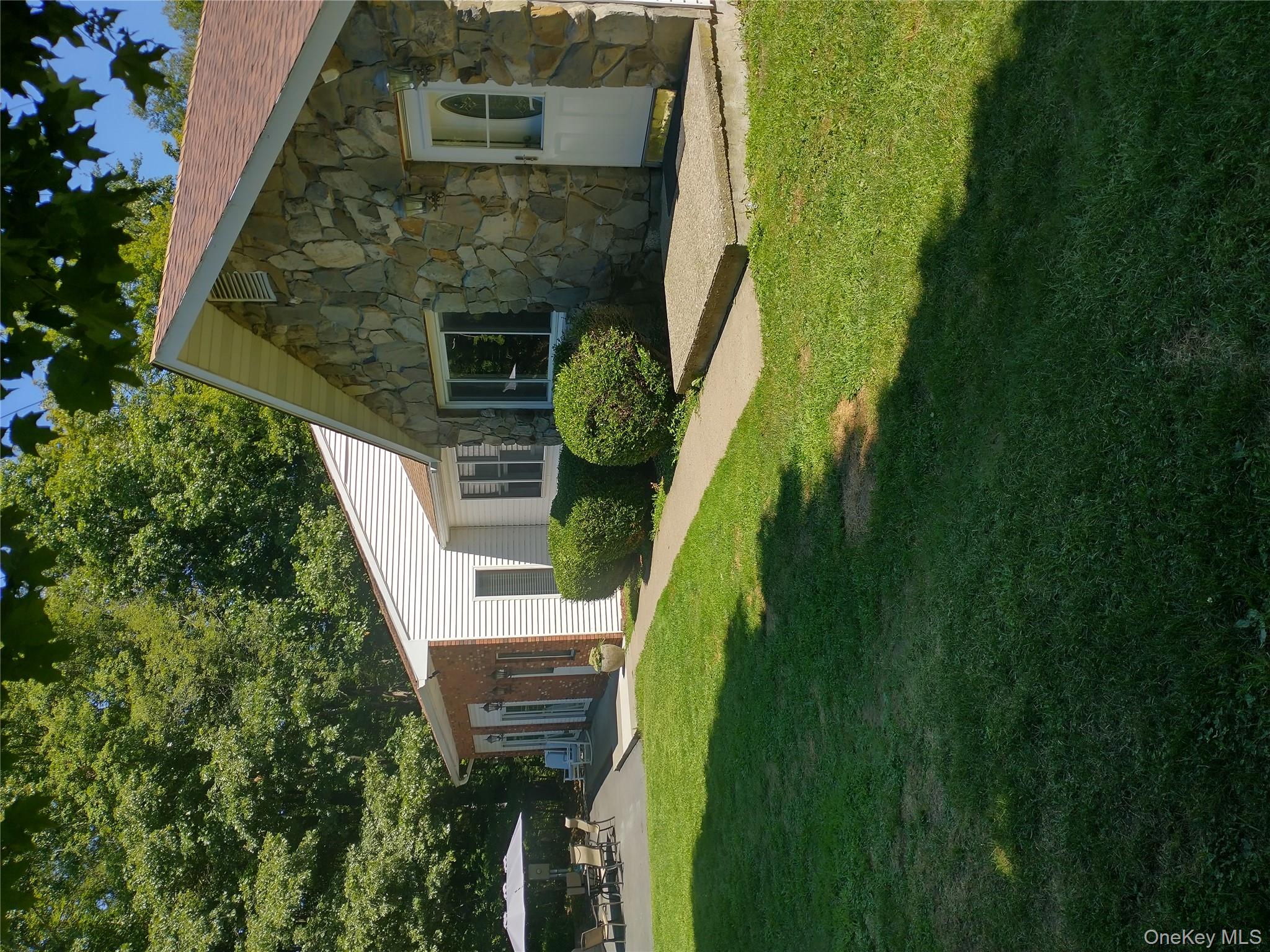 #1 photo, 412 Ruskey Lane, Hyde Park , NY 12538