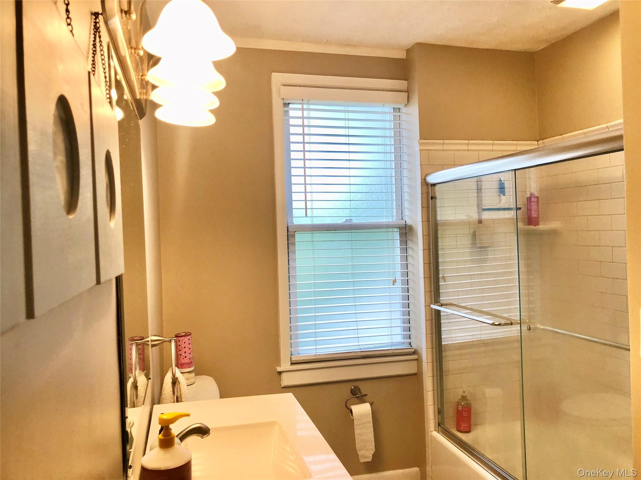 #6 photo, 43 Treno Street, 纽约州 New Rochelle , NY 10801