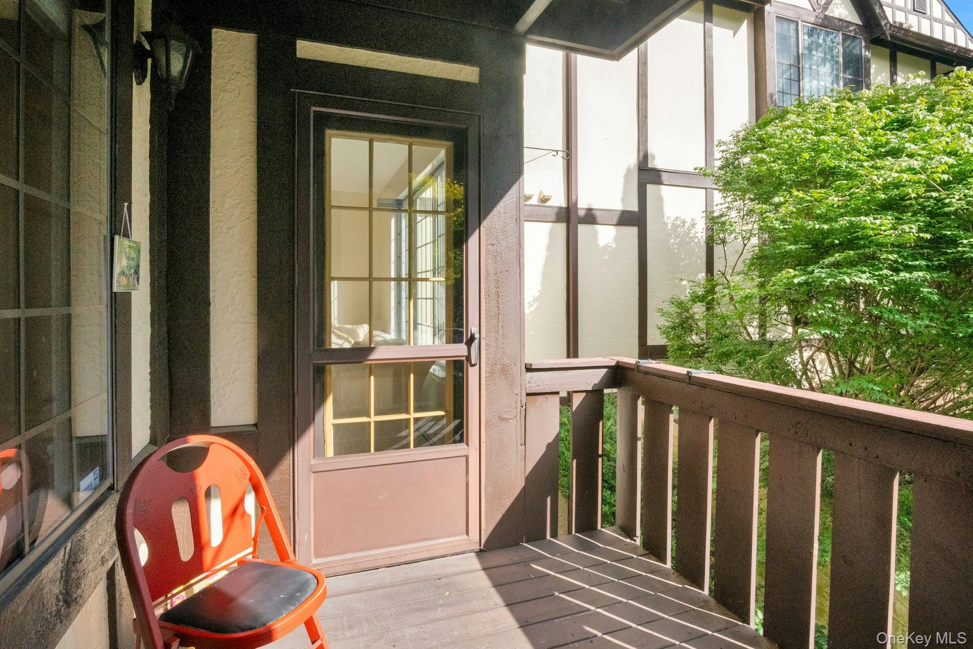 #4 photo, 60 Foxwood Drive, Pleasantville , NY 10570