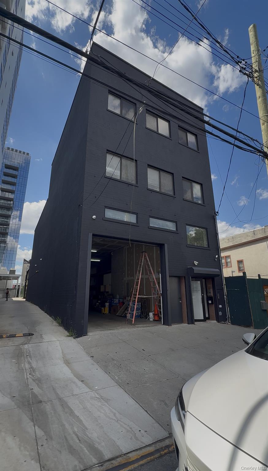 #1 photo, 33-54 Farrington Street, फ्लशिंग Flushing , NY 11354