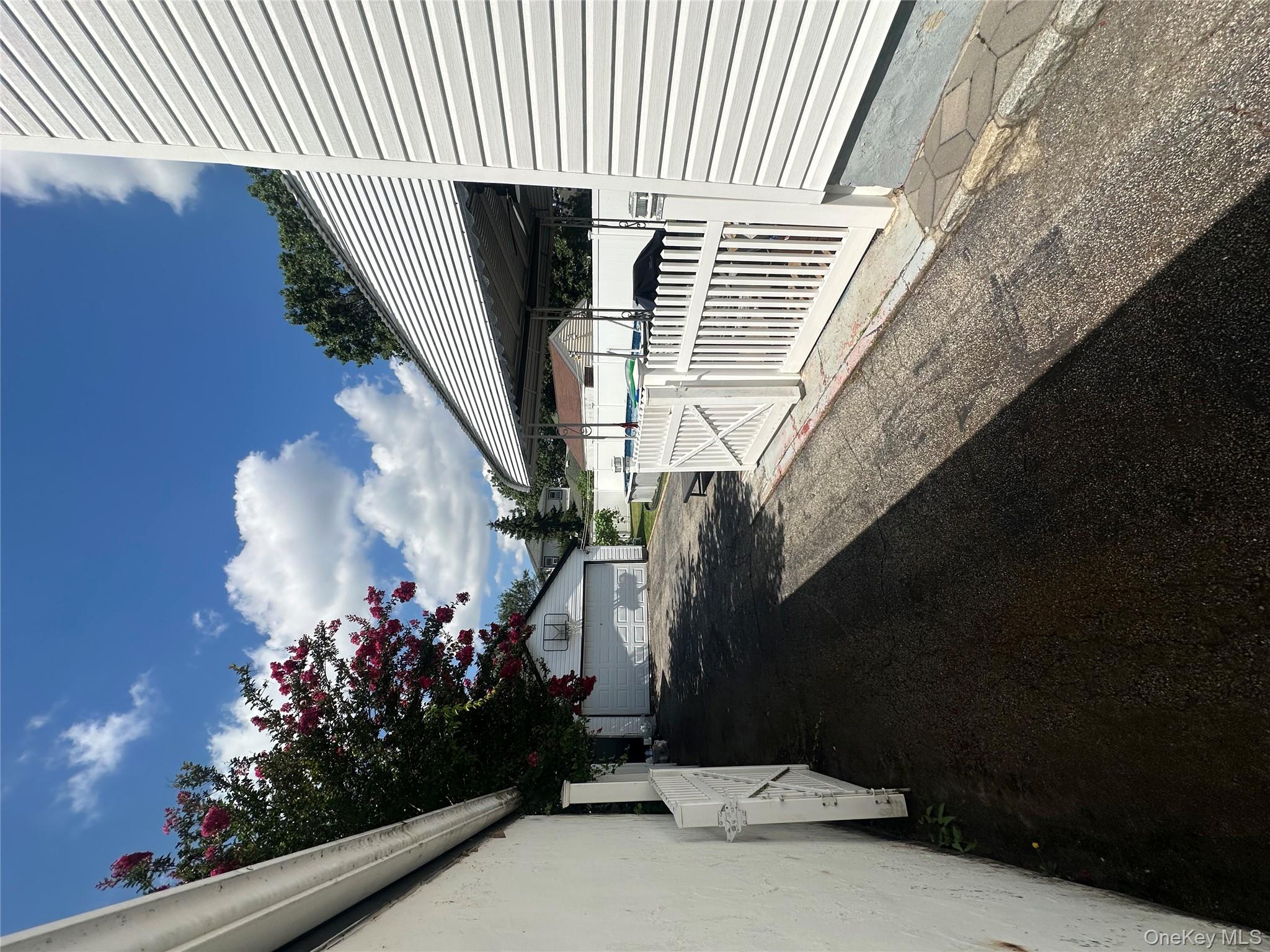 #4 photo, 9 Christabel Street, ナッソー郡 Lynbrook , NY 11563