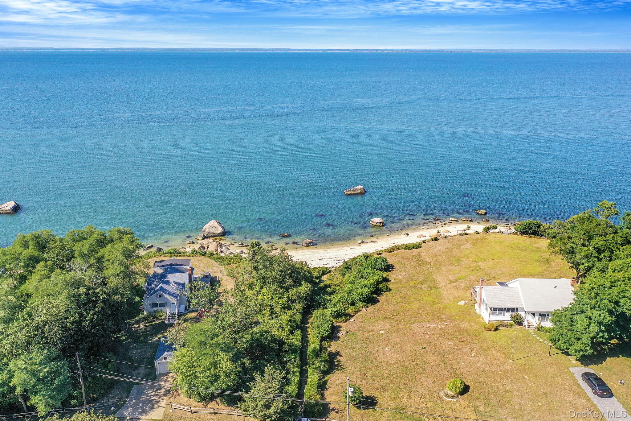 #7 photo, 702 Cedar Drive, サフォーク郡 East Marion , NY 11939