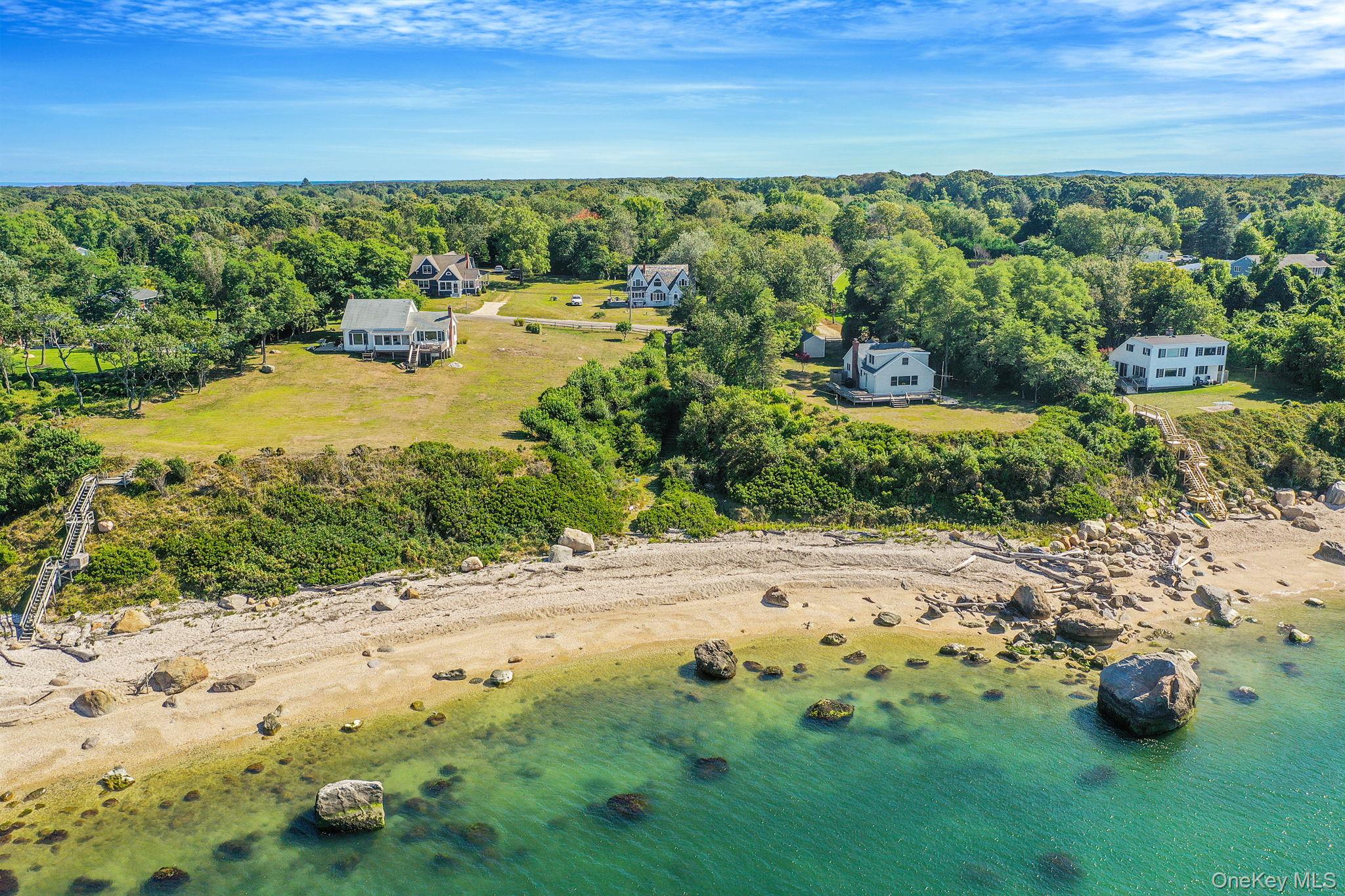 #8 photo, 702 Cedar Drive, サフォーク郡 East Marion , NY 11939