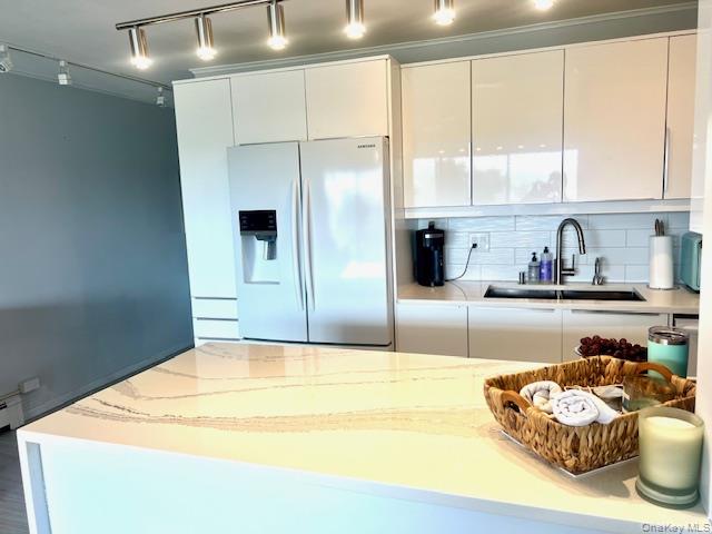 #12 photo, 35 Library Avenue, サフォーク郡 Westhampton Beach , NY 11978