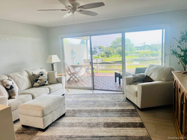 #14 photo, 35 Library Avenue, サフォーク郡 Westhampton Beach , NY 11978