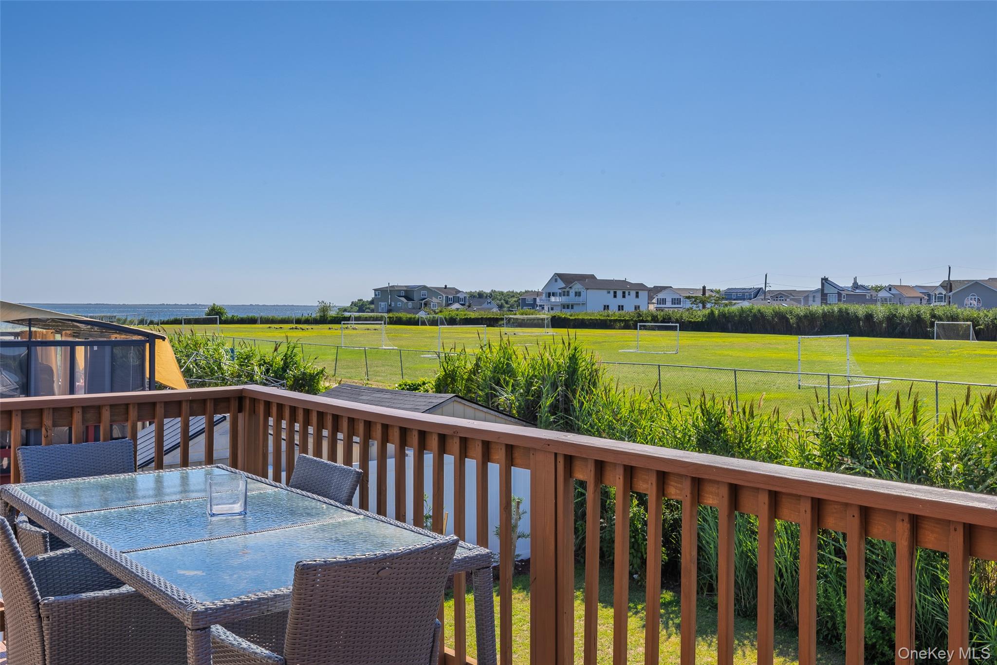 #20 photo, 853 S Bay Street, Lindenhurst , NY 11757