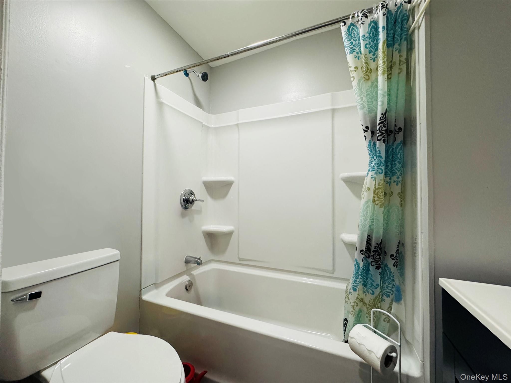 #15 photo, 76 Benkard Avenue, Newburgh , NY 12550